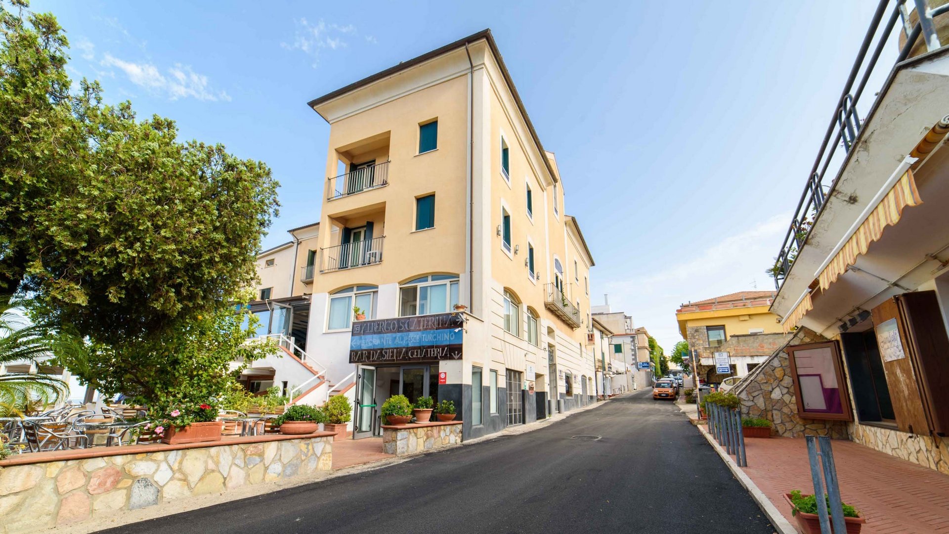 In Hotels in Palinuro/Italien arbeiten In Hotels in Palinuro/Italien arbeiten